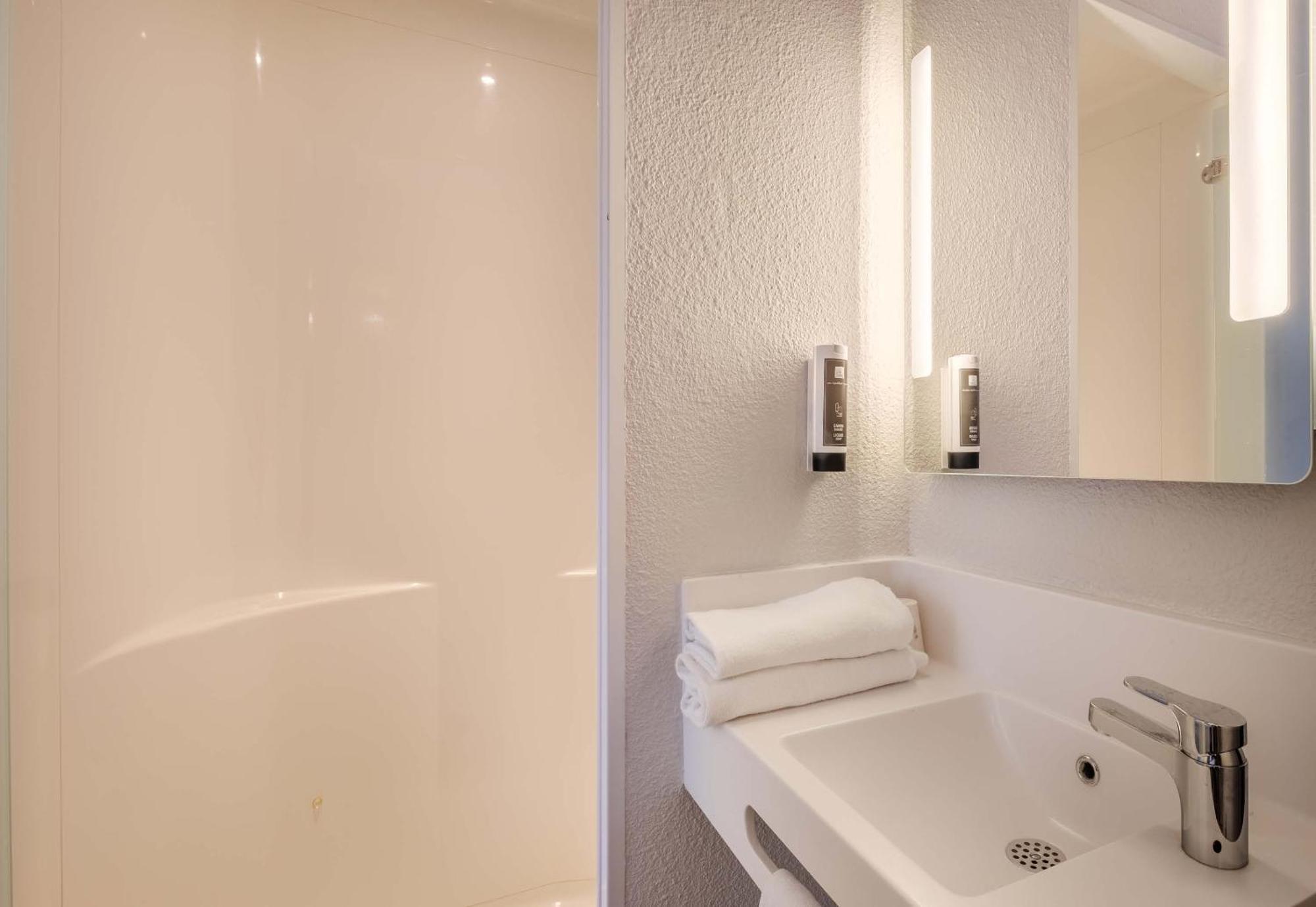 B&B Hotel Antibes Sophia Antipolis Biot Kültér fotó